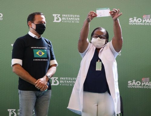 Um ano de vacinação contra a Covid-19; Brasil se aproxima de 70% da população com duas doses