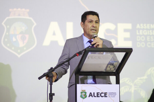 De Assis Diniz rebateu as críticas feitas por Cláudio Pinho. Foto: ALECE
