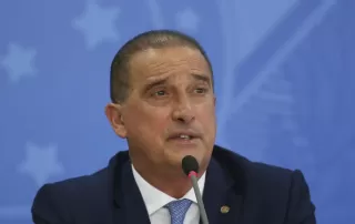 Ministro do governo Bolsonaro afirma que irregularidades nos descontos eram frequentes