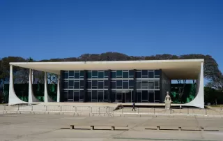 STF aponta falha do Congresso por não implementar tributação sobre grandes fortunas