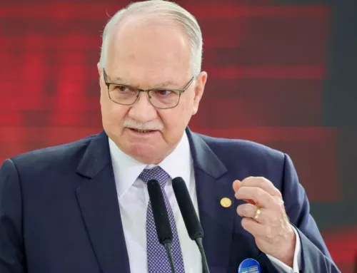 Fachin defende STF após Itália apontar parcialidade no caso Zambelli